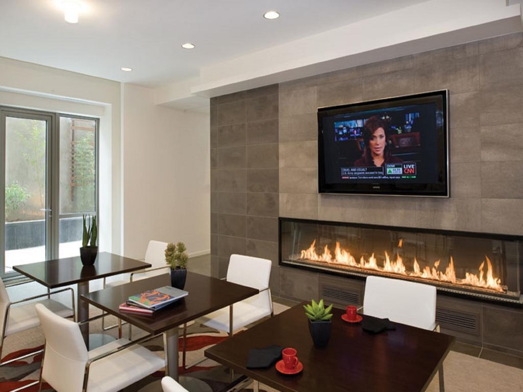 Global Luxury Suites At Georgetown Washington Bagian luar foto